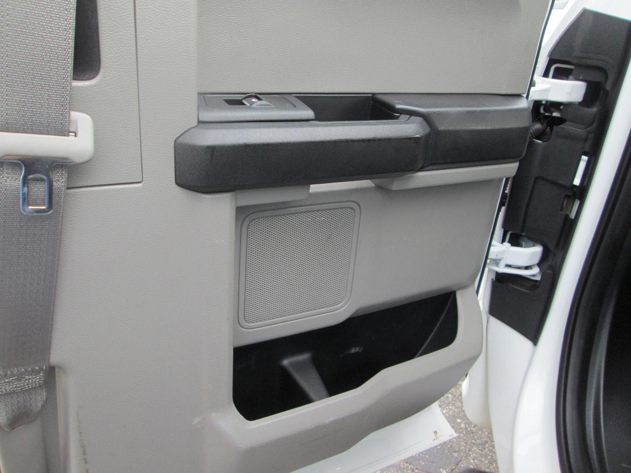 Ford Super Duty F-250 SRW XL 4WD SuperCab 8' Box 2019