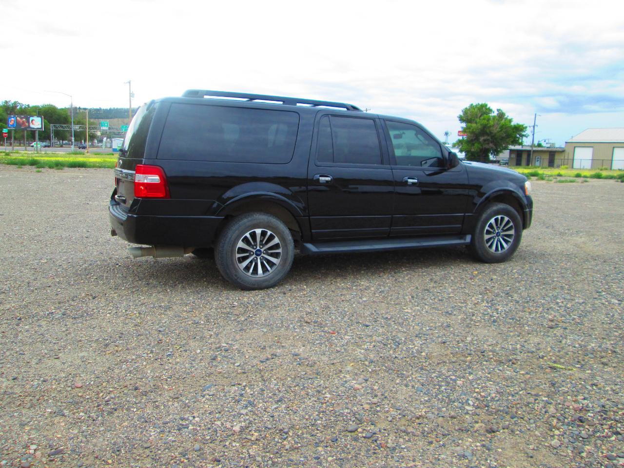 Ford Expedition EL 4WD 4dr XLT 2016