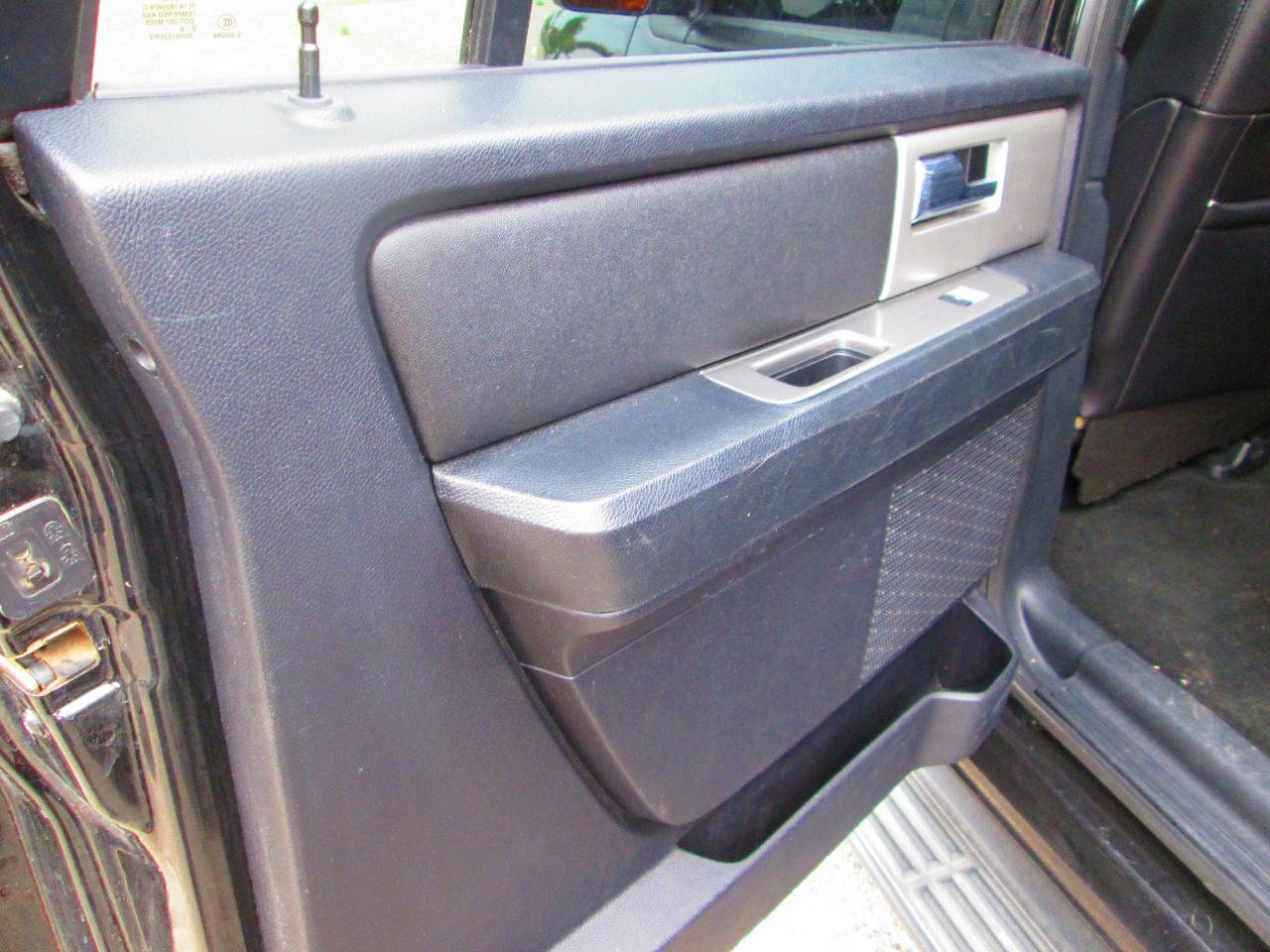 Ford Expedition EL 4WD 4dr XLT 2016