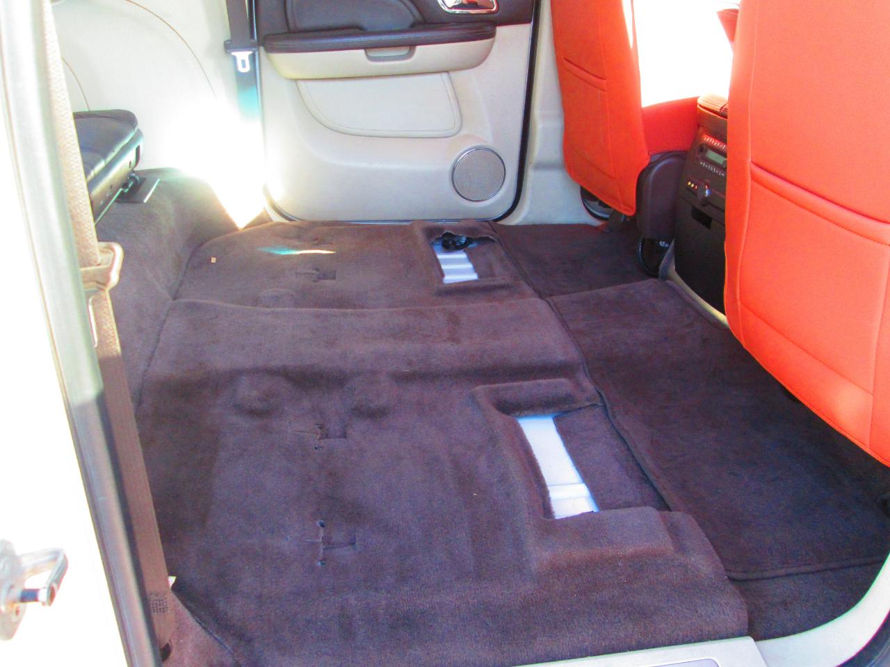 Cadillac Escalade ESV AWD 4dr Platinum Edition 2011