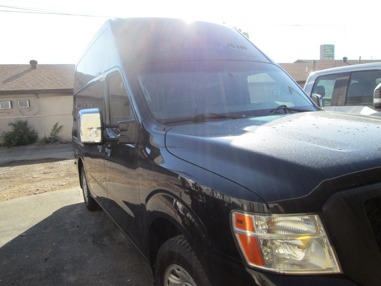 Nissan NV High Roof 2500 V8 SV 2016