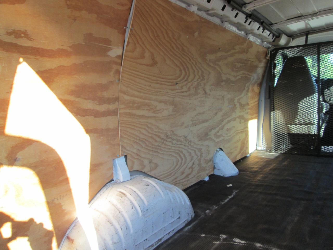 Chevrolet Express Cargo Van RWD 3500 155" 2008