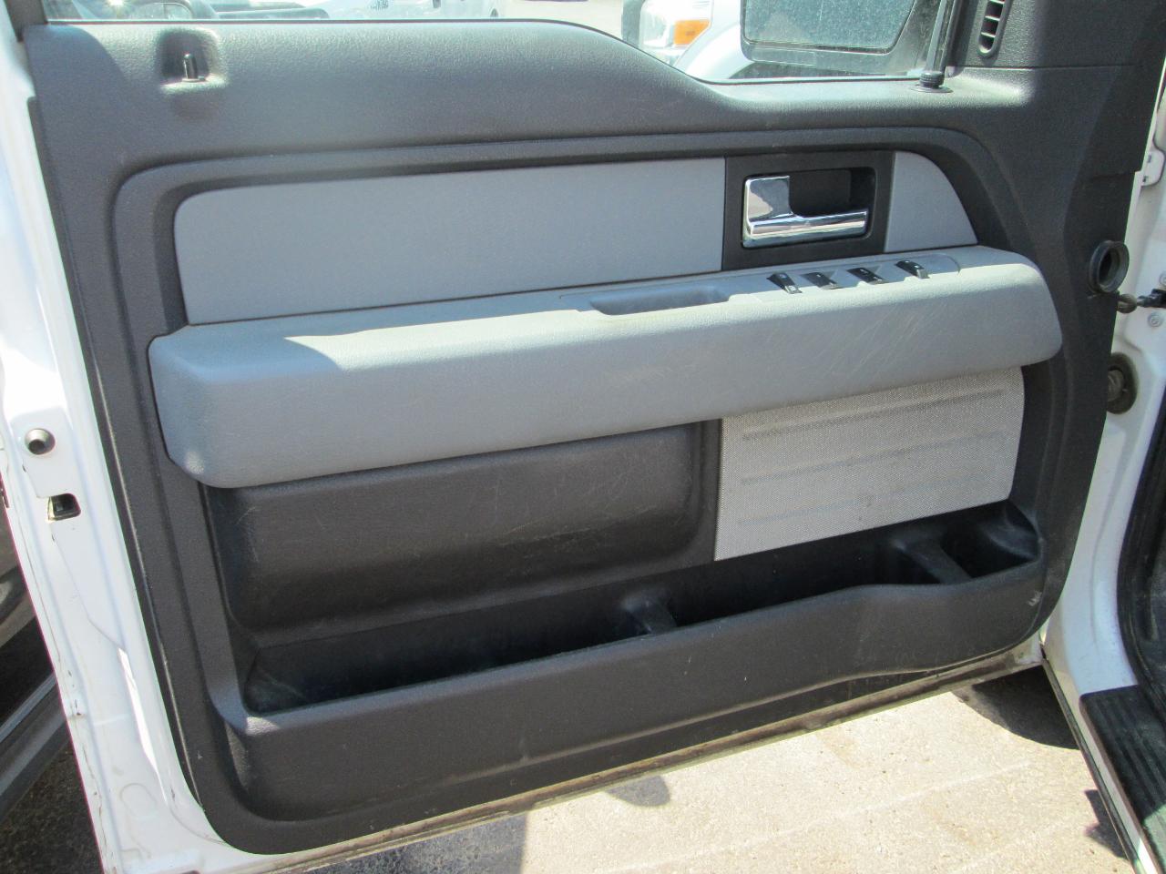 Ford F-150 4WD SuperCrew 150" XL 2014