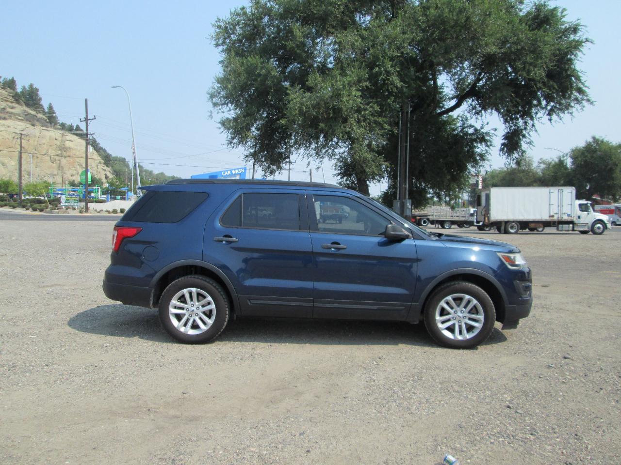 Ford Explorer Base 4WD 2017