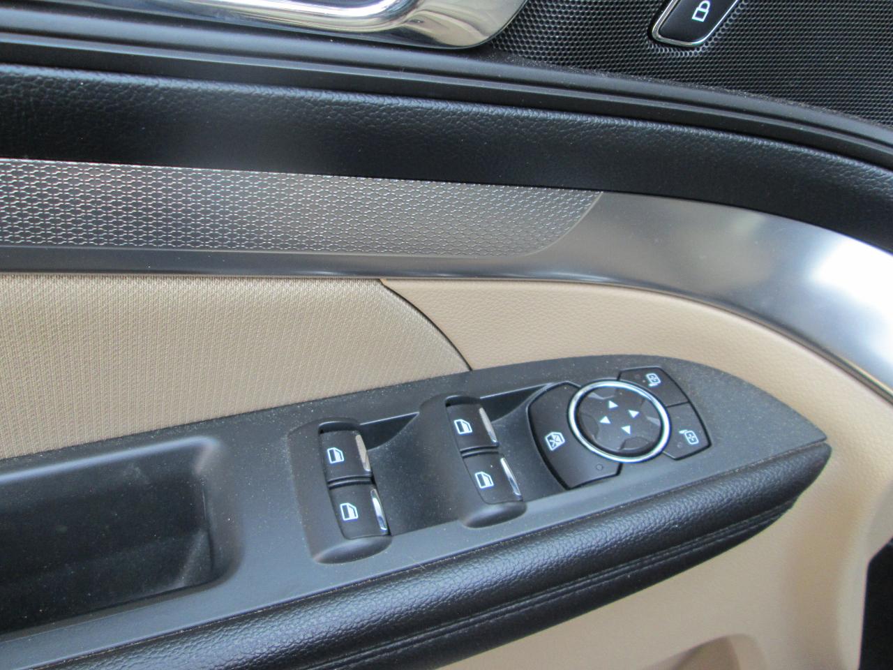 Ford Explorer Base 4WD 2017