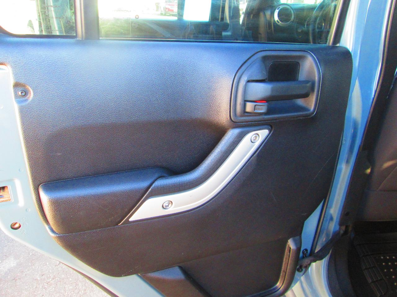 Jeep Wrangler Unlimited 4WD 4dr Rubicon 2014