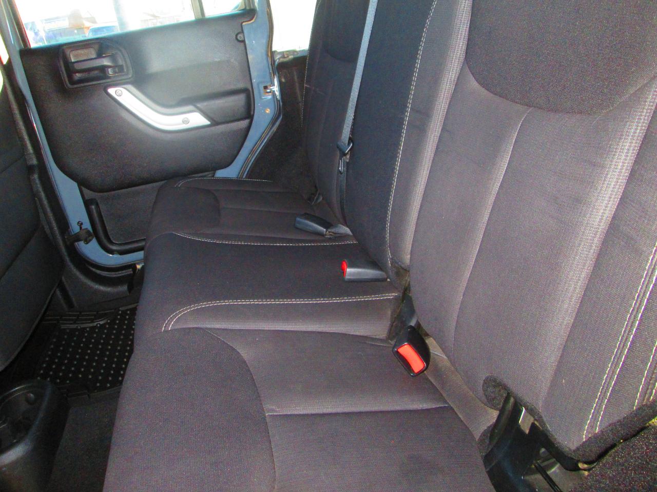 Jeep Wrangler Unlimited 4WD 4dr Rubicon 2014