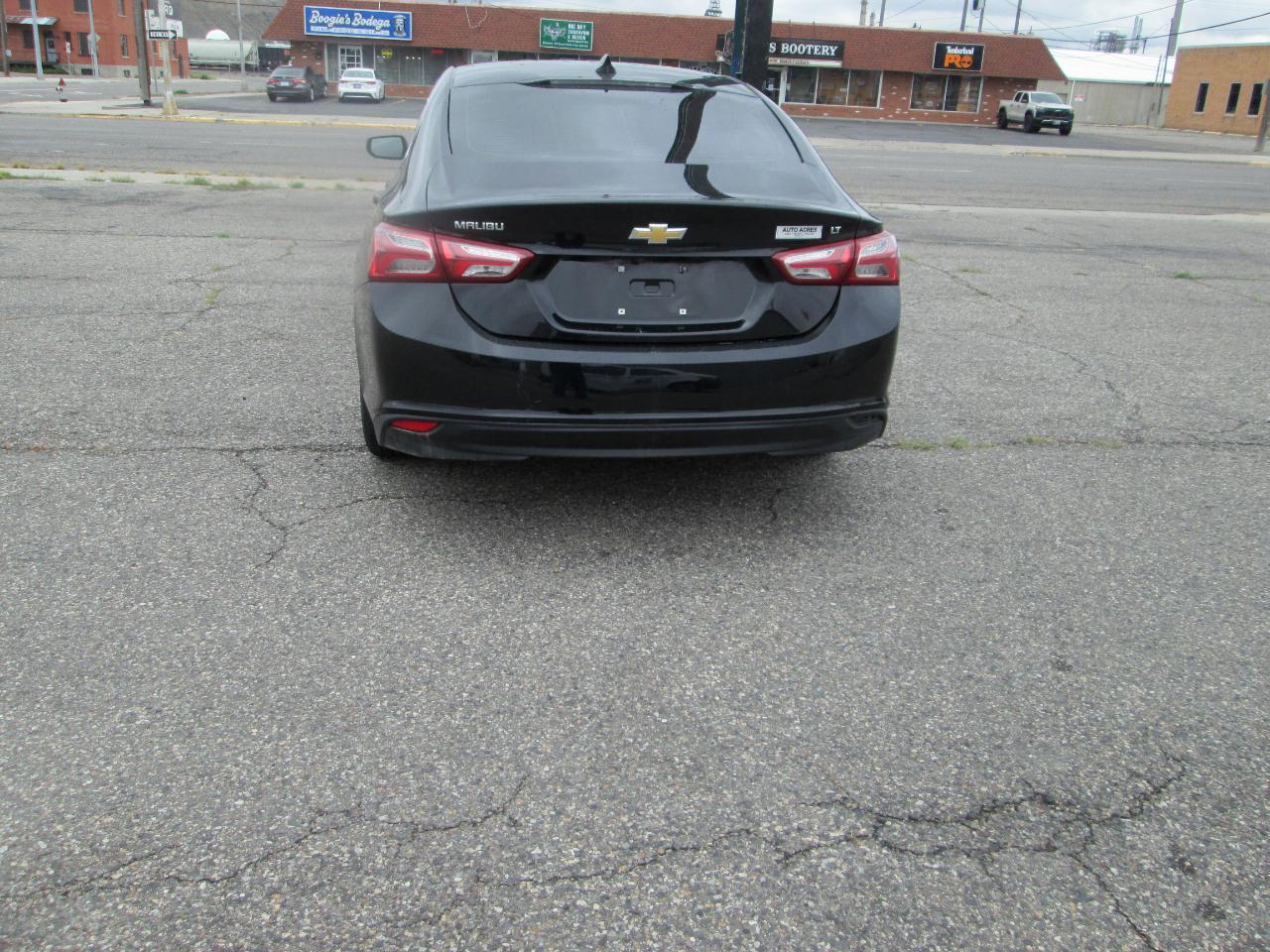 Chevrolet Malibu 4dr Sdn LT 2021