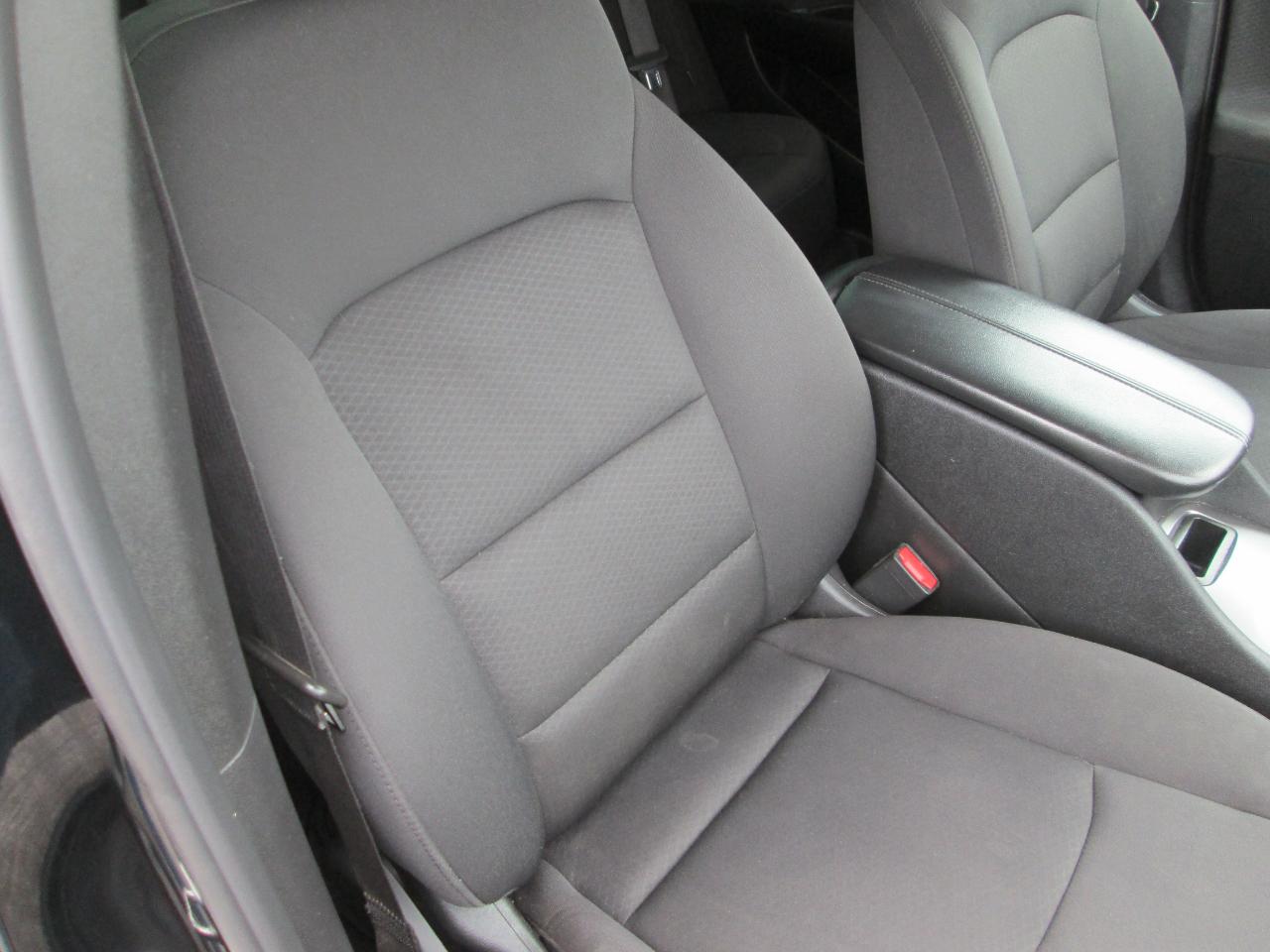 Chevrolet Malibu 4dr Sdn LT 2021