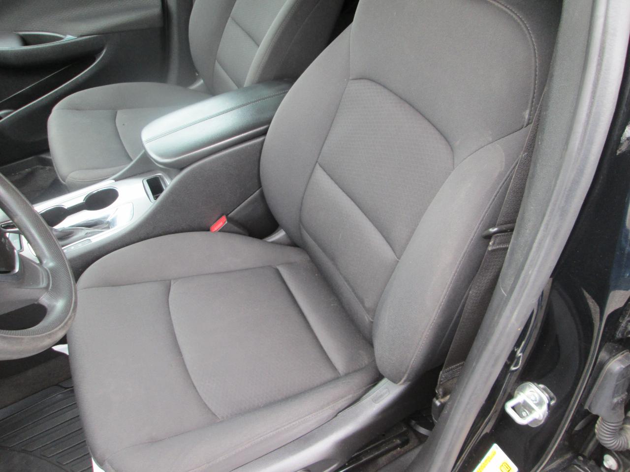 Chevrolet Malibu 4dr Sdn LT 2021