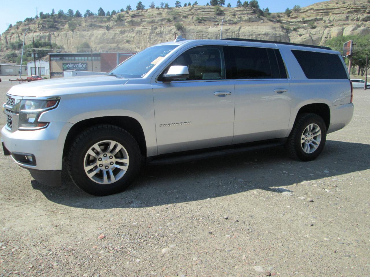 Chevrolet Suburban 4WD 4dr 1500 LT 2018