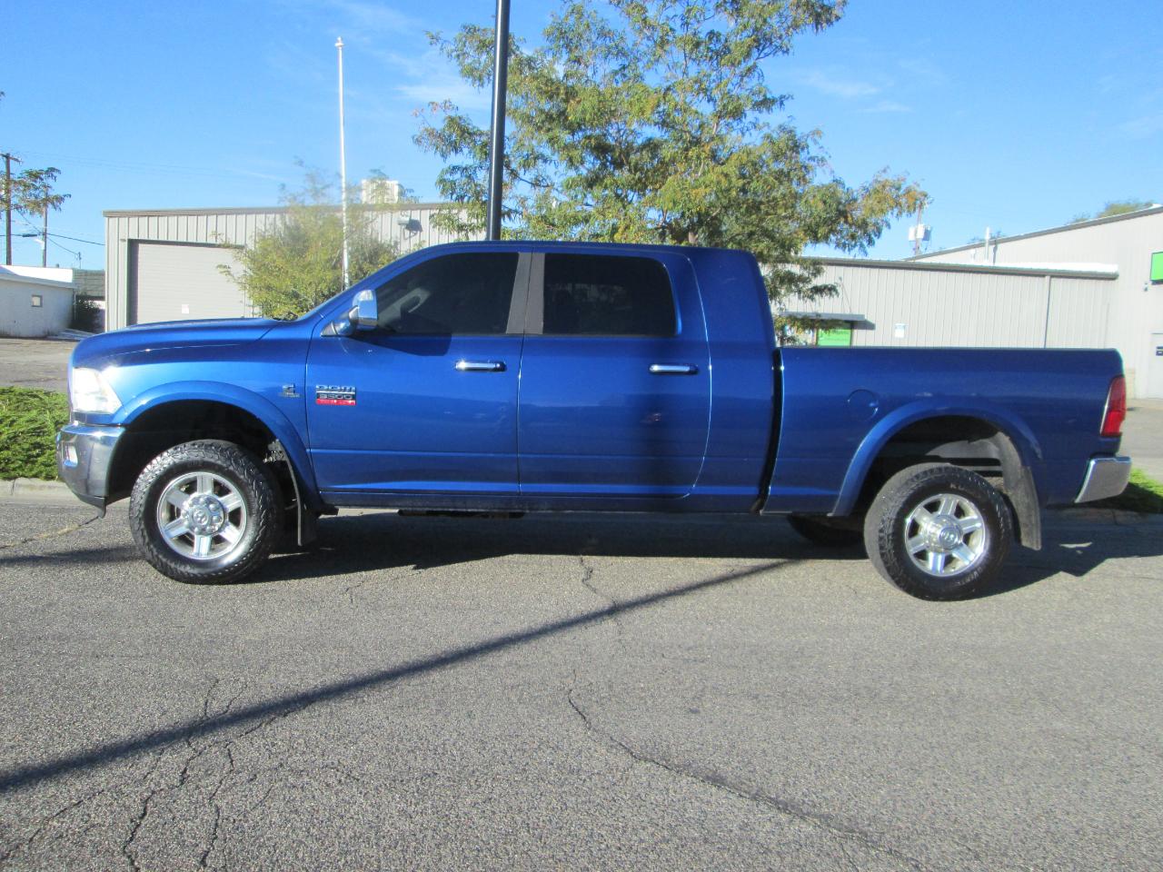 RAM 3500 4WD Mega Cab 160.5" Laramie 2011