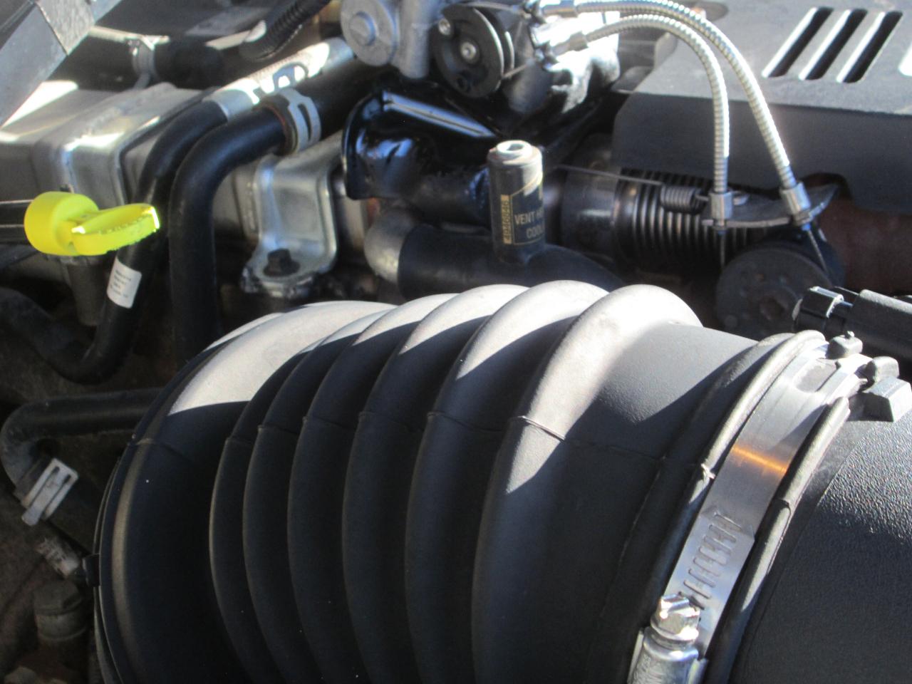 RAM 3500 4WD Mega Cab 160.5" Laramie 2011