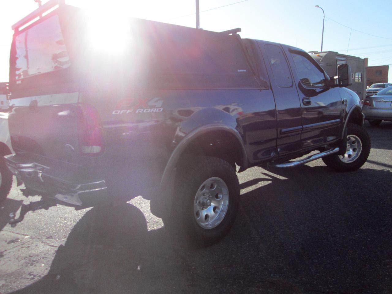 Ford F-150 Supercab 139" XLT 4WD 2003