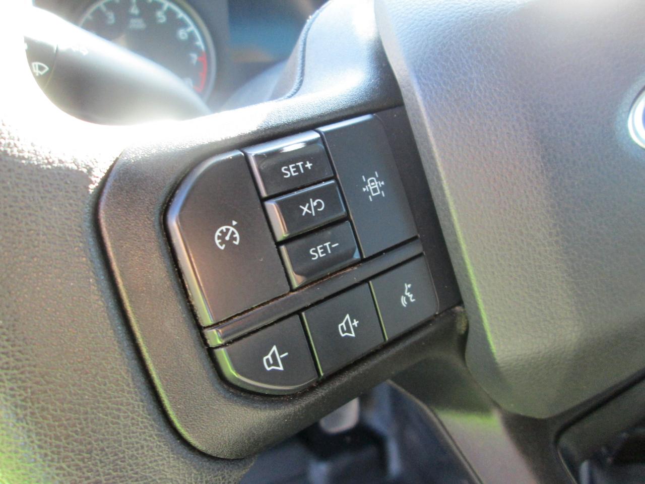 Ford F-150 XL 4WD SuperCab 6.5' Box 2022