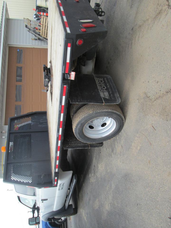 Ford Super Duty F-550 DRW 4WD Crew Cab 176" WB 60" CA XLT 2015