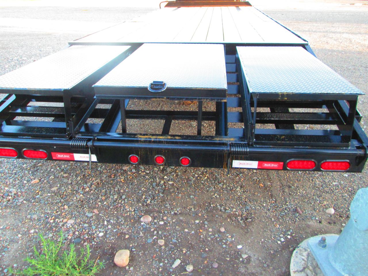 Kiefer Manufacturing Flatbed  2027