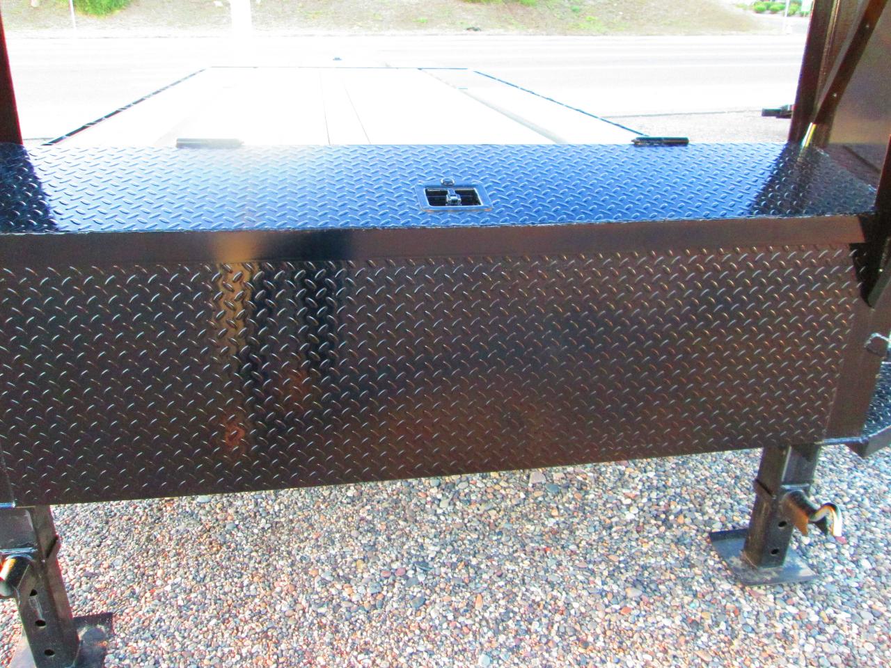 Kiefer Manufacturing Flatbed  2027
