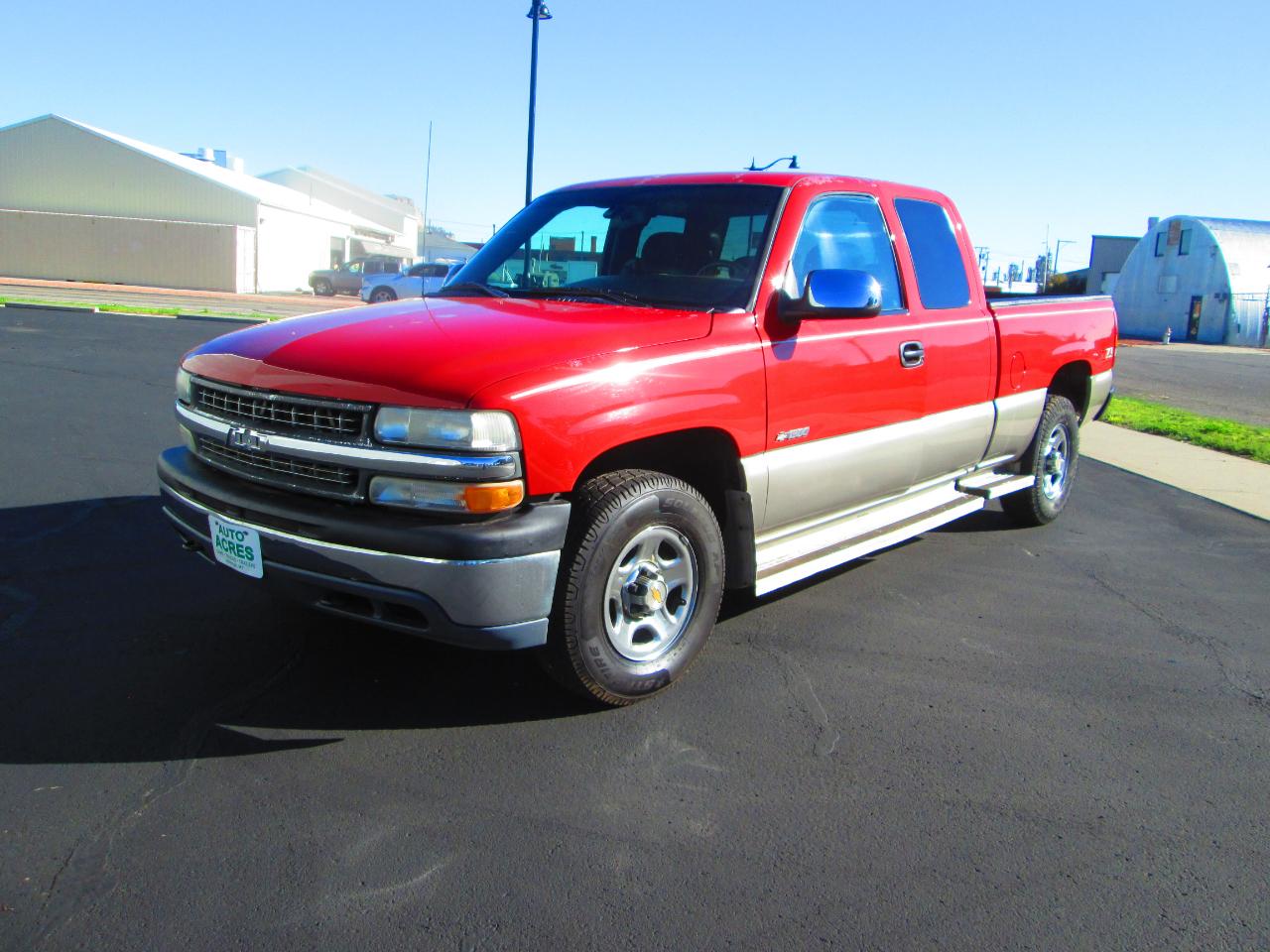 Chevrolet Silverado 1500 Ext Cab 143.5" WB 4WD LS 2001