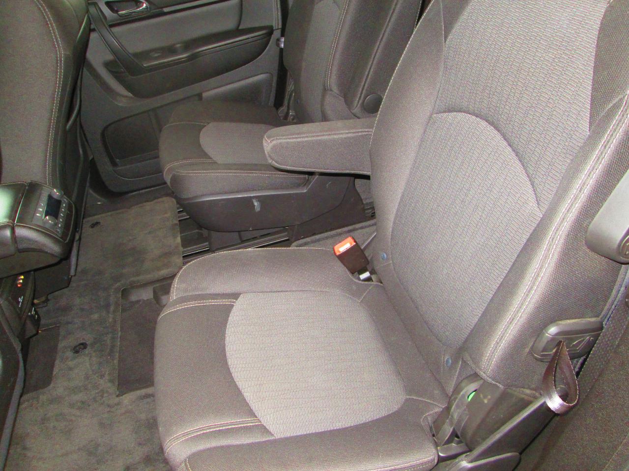 Chevrolet Traverse AWD 4dr LT w/1LT 2015