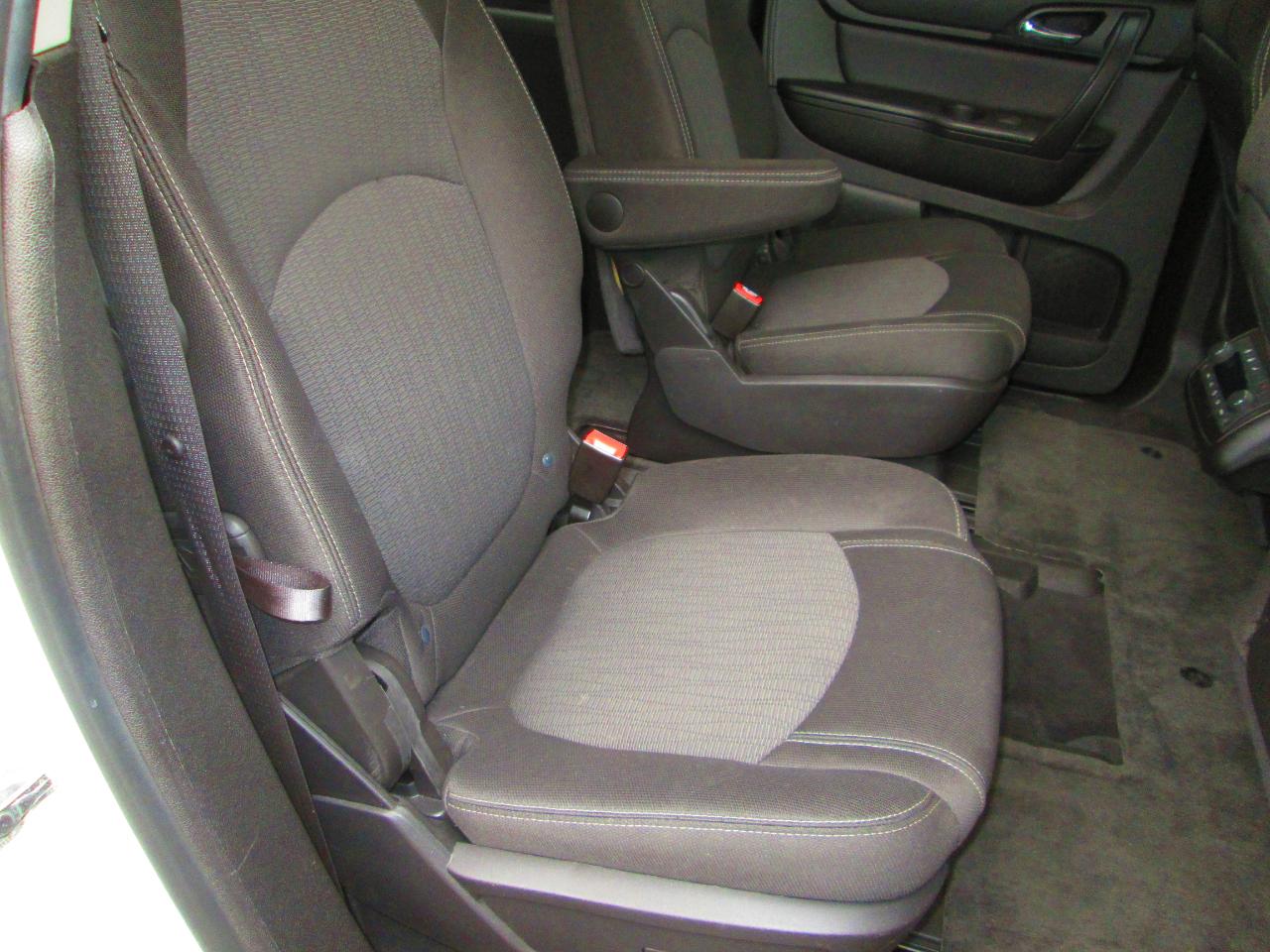 Chevrolet Traverse AWD 4dr LT w/1LT 2015
