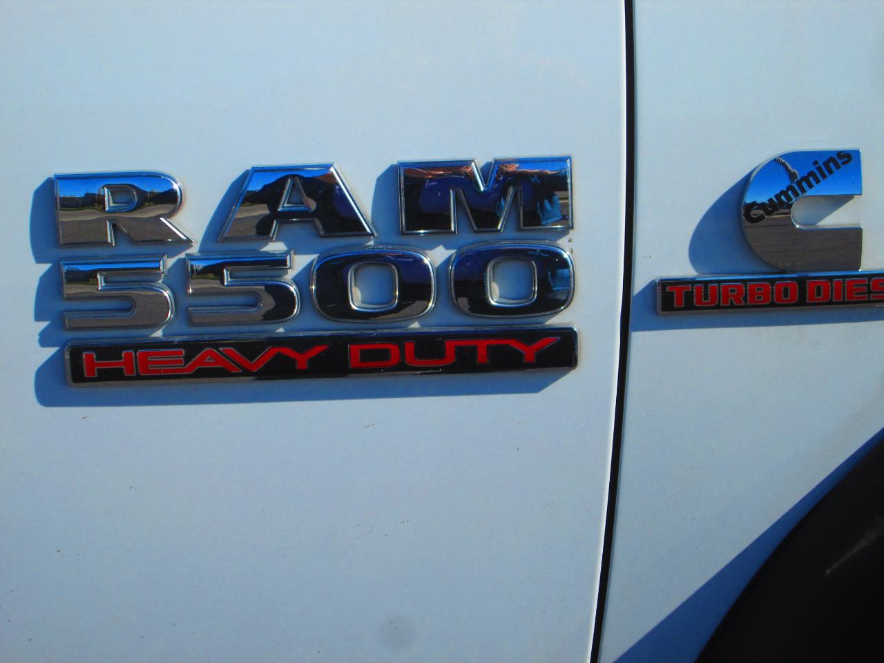 RAM 5500 Chassis Cab Tradesman 4x4 Crew Cab 84" CA 197.4" WB 2018