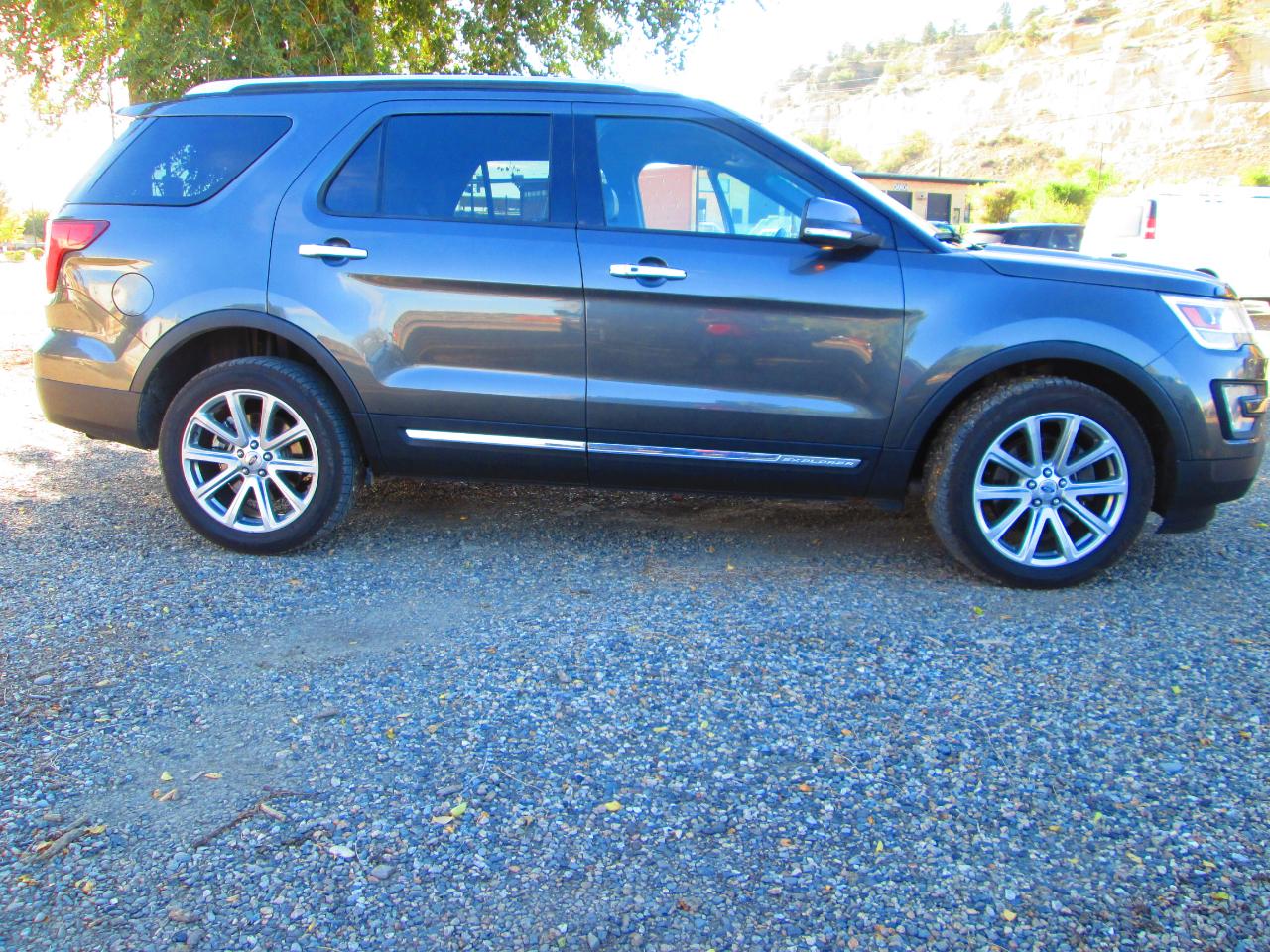 Ford Explorer Limited 4WD 2017