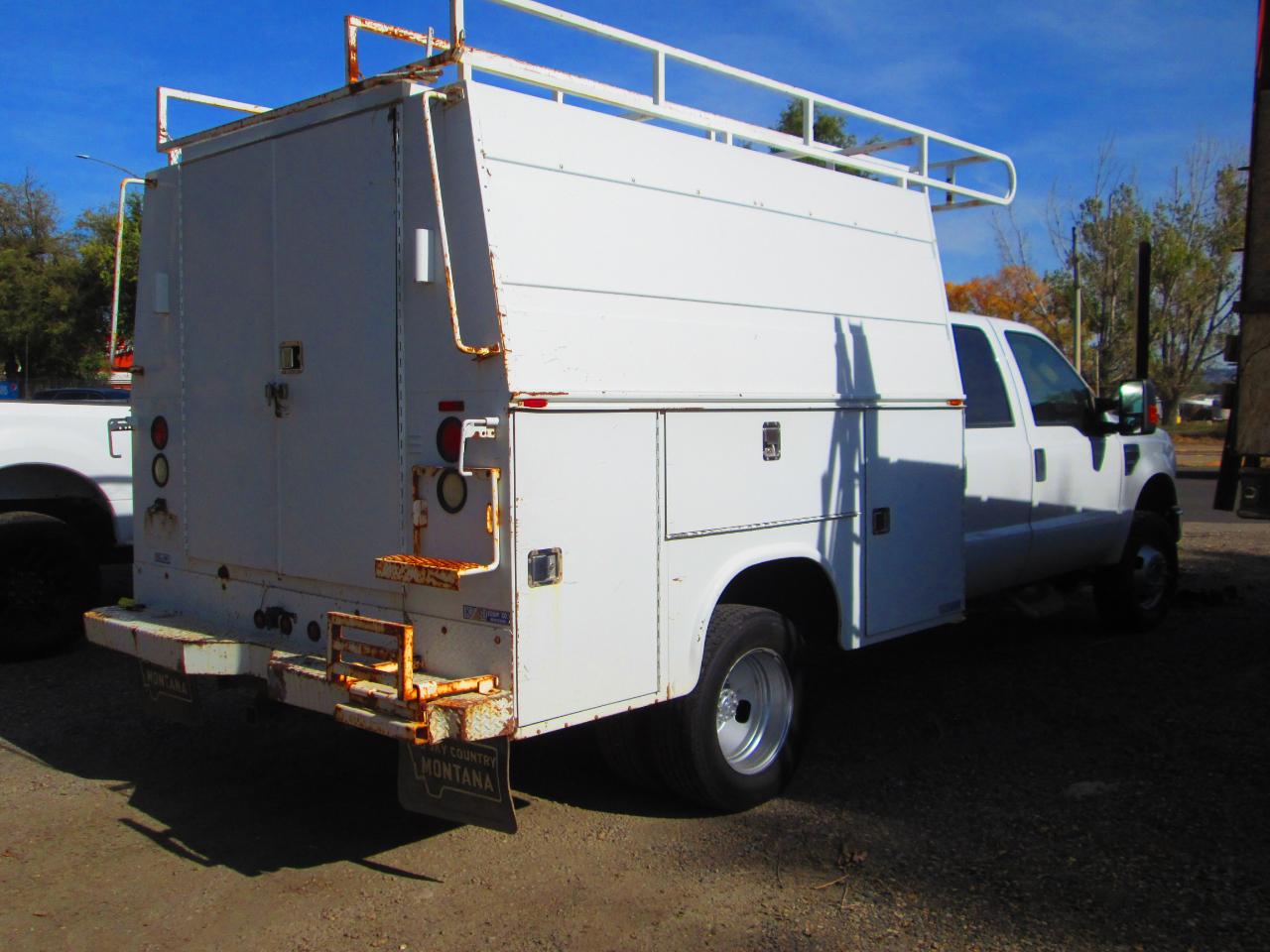Ford Super Duty F-350 DRW 4WD Crew Cab 176" WB 60" CA Lariat 2010