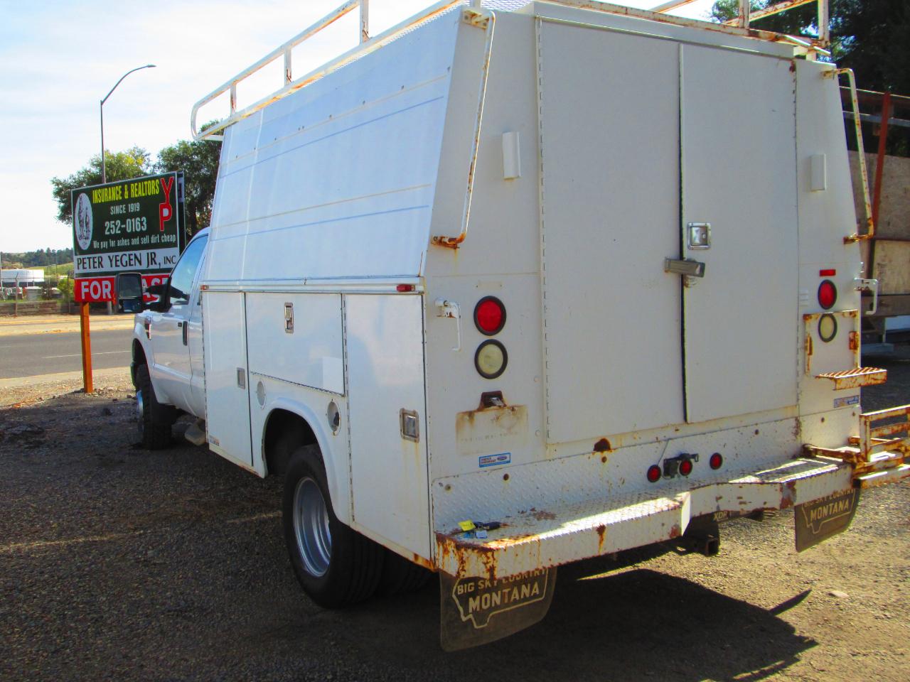 Ford Super Duty F-350 DRW 4WD Crew Cab 176" WB 60" CA Lariat 2010