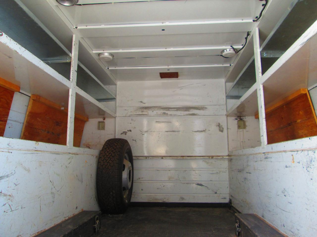 Ford Super Duty F-350 DRW 4WD Crew Cab 176" WB 60" CA Lariat 2010