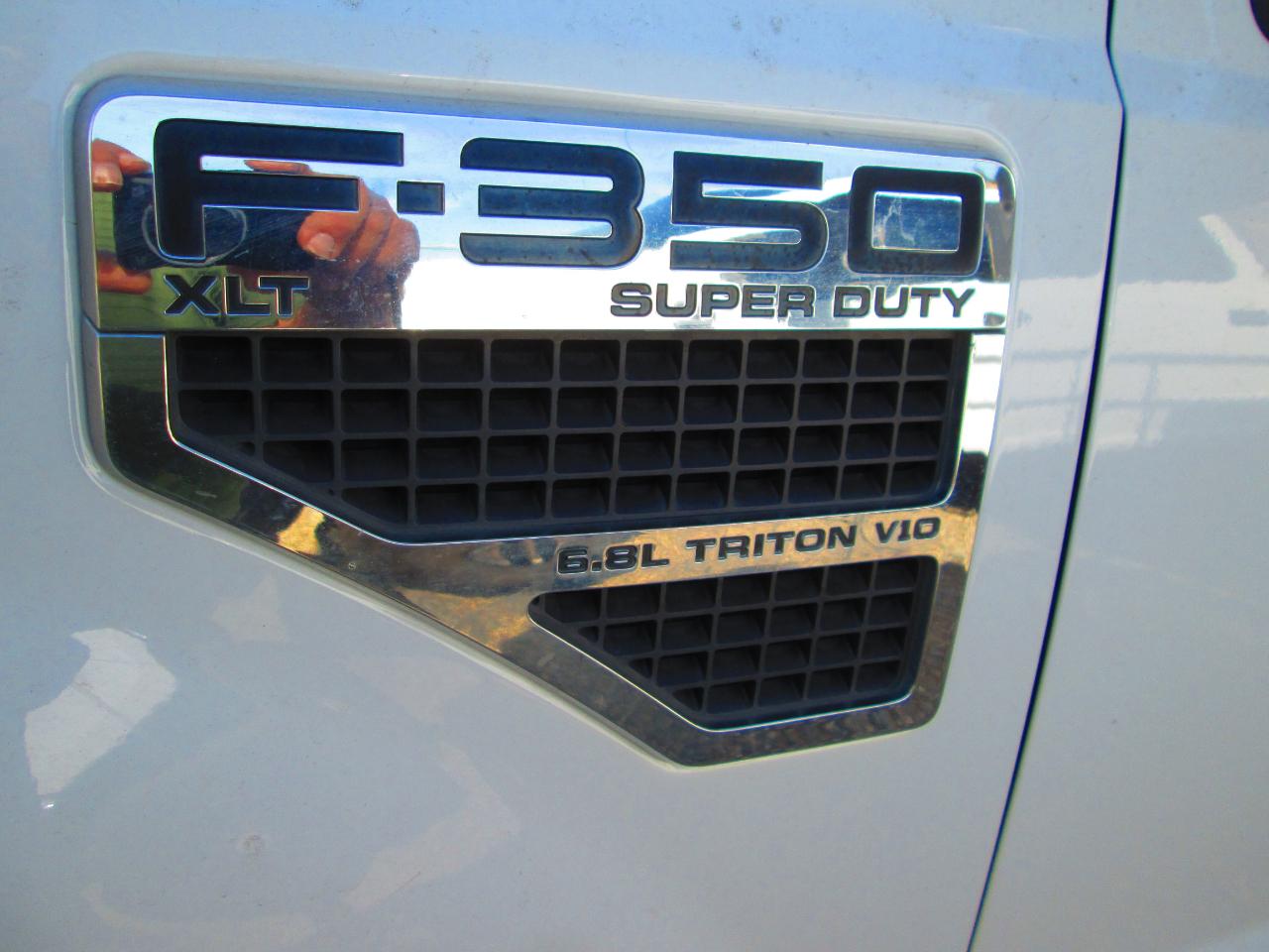 Ford Super Duty F-350 DRW 4WD Crew Cab 176" WB 60" CA Lariat 2010