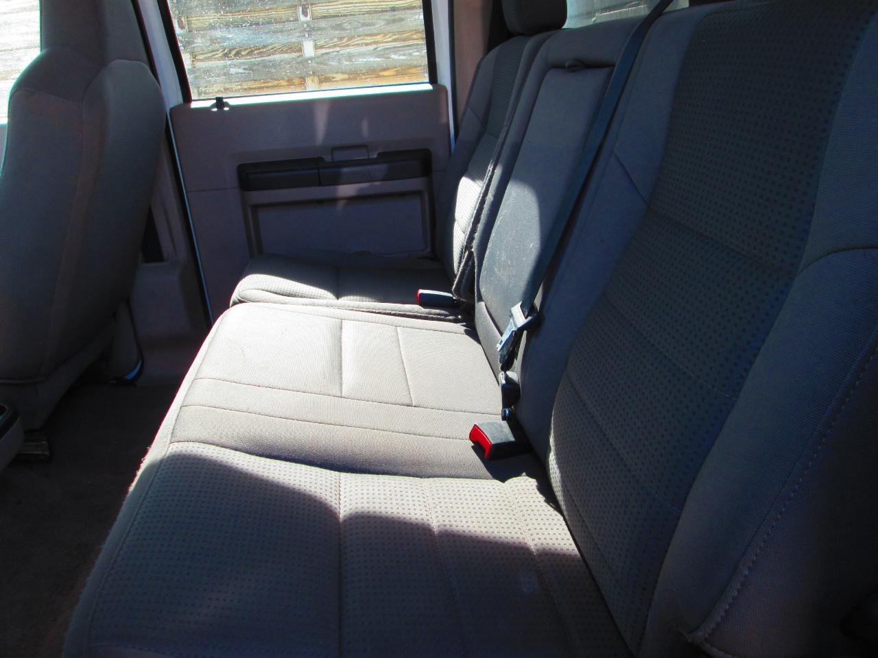 Ford Super Duty F-350 DRW 4WD Crew Cab 176" WB 60" CA Lariat 2010