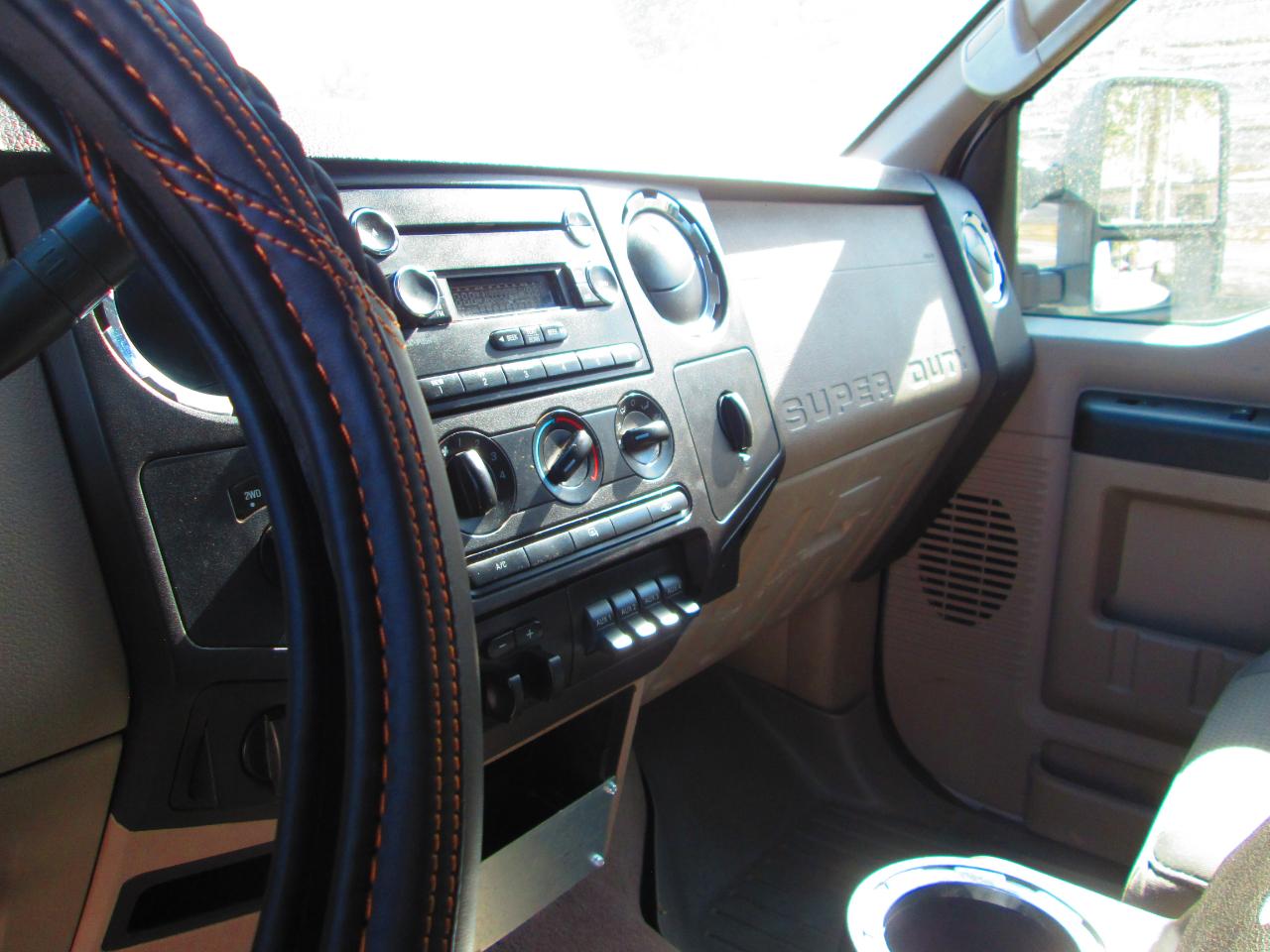 Ford Super Duty F-350 DRW 4WD Crew Cab 176" WB 60" CA Lariat 2010