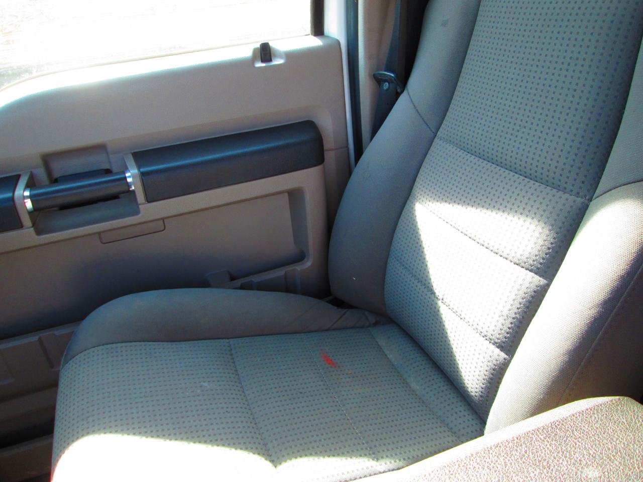 Ford Super Duty F-350 DRW 4WD Crew Cab 176" WB 60" CA Lariat 2010
