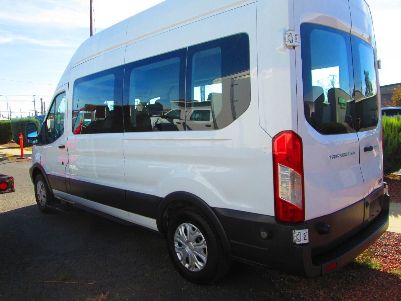 Ford Transit Wagon T-350 148" High Roof XLT Sliding RH Dr 2016