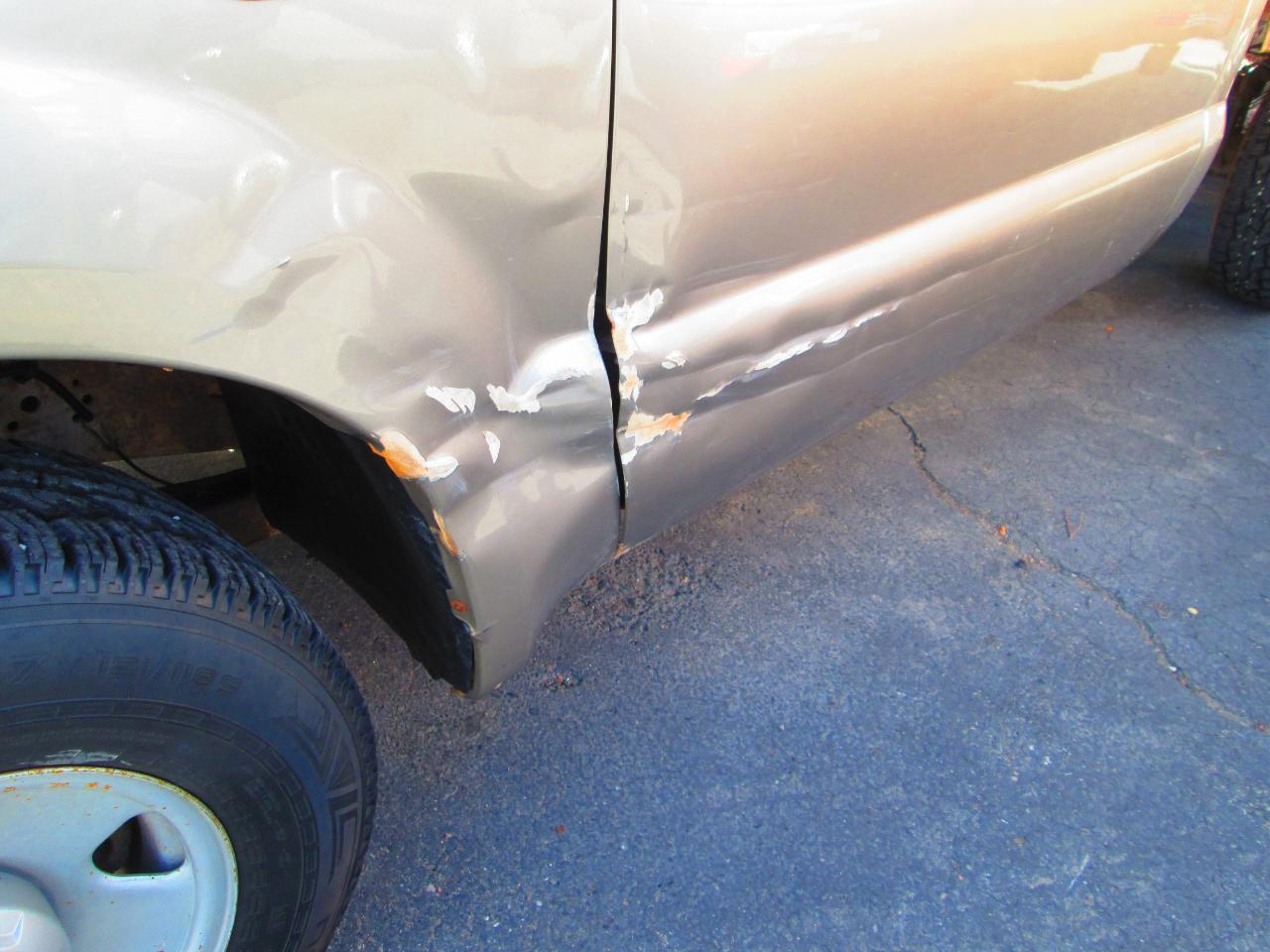 Ford Super Duty F-250 2WD Reg Cab 137" XLT 2007