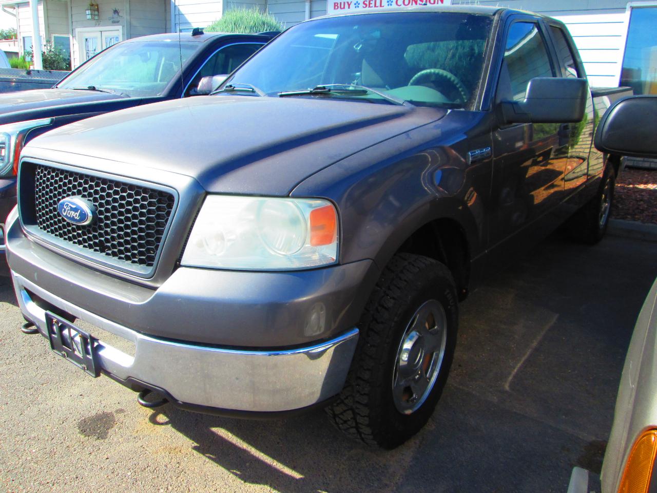 Ford Super Duty F-250 2WD Reg Cab 137" XLT 2007