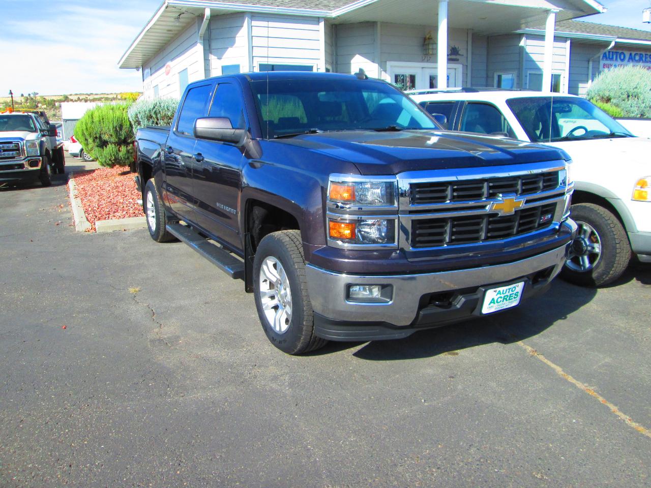 Chevrolet Silverado 1500 4WD Crew Cab 143.5" LT w/1LT 2015