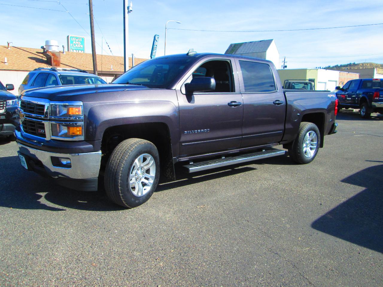 Chevrolet Silverado 1500 4WD Crew Cab 143.5" LT w/1LT 2015