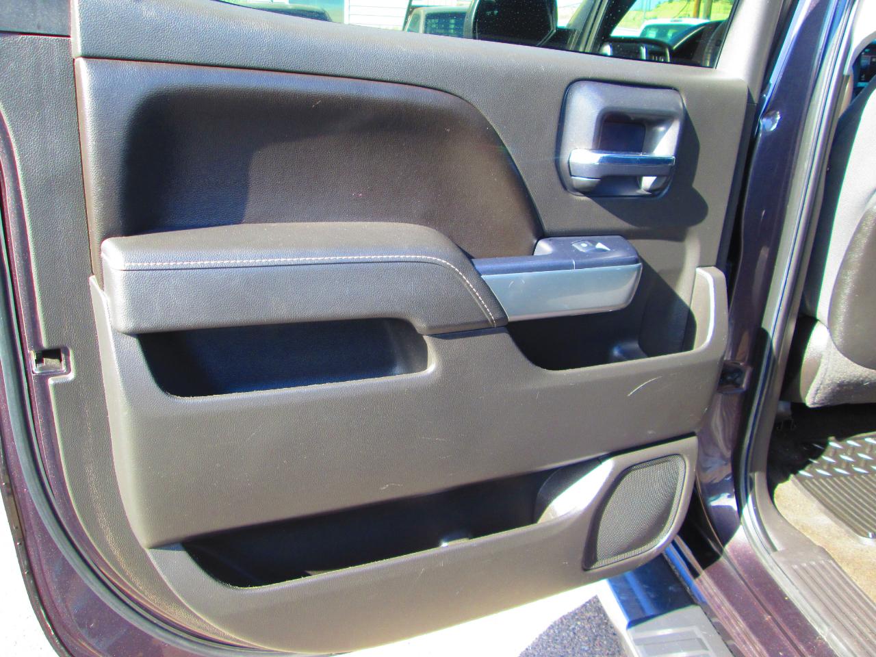 Chevrolet Silverado 1500 4WD Crew Cab 143.5" LT w/1LT 2015
