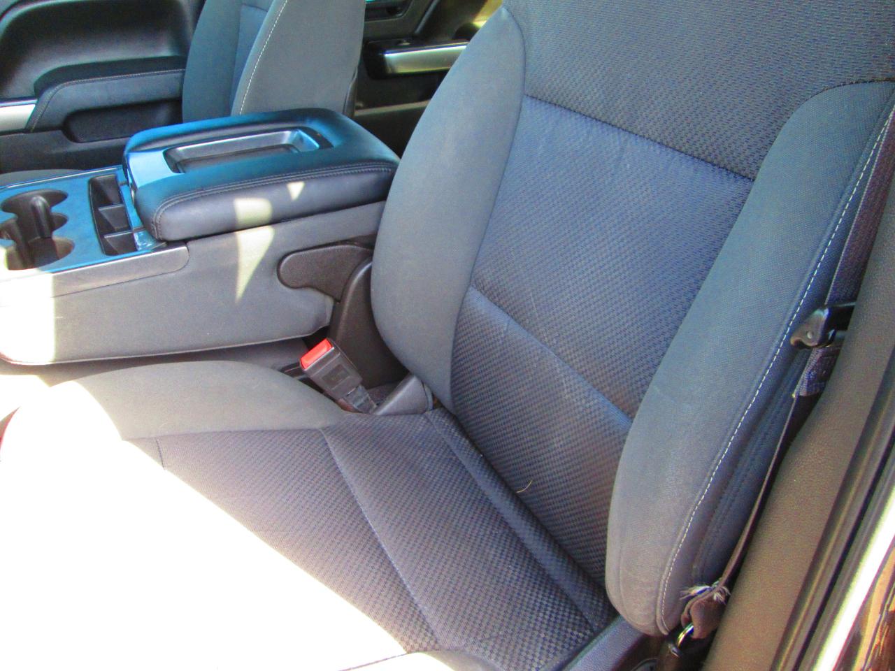 Chevrolet Silverado 1500 4WD Crew Cab 143.5" LT w/1LT 2015