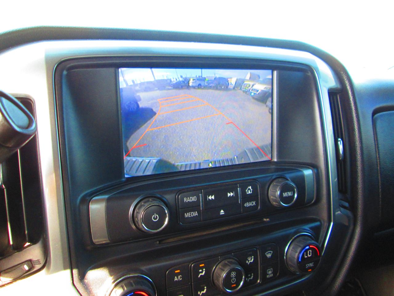 Chevrolet Silverado 1500 4WD Crew Cab 143.5" LT w/1LT 2015