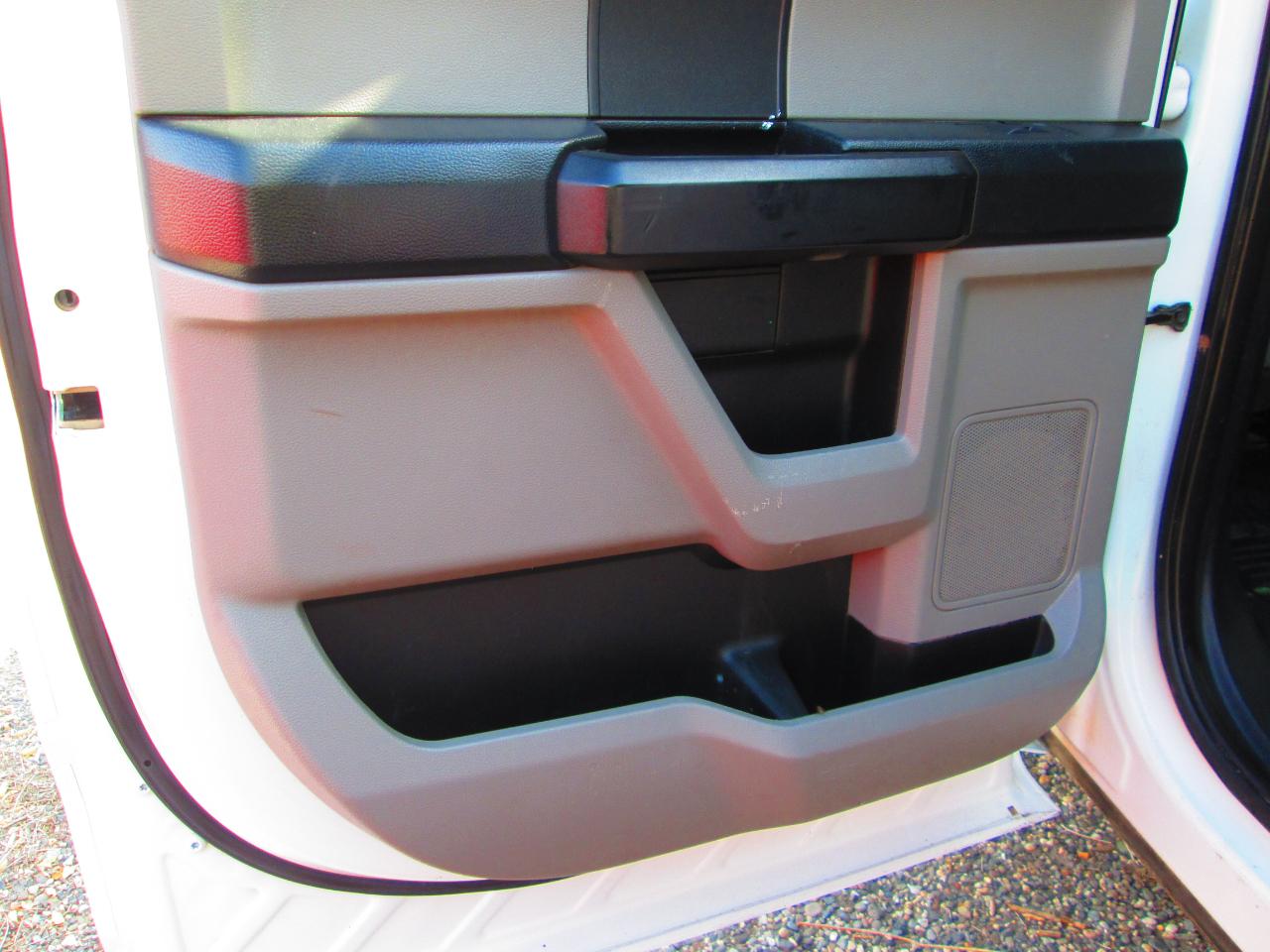 Ford Super Duty F-350 SRW XLT 4WD Crew Cab 8' Box 2020