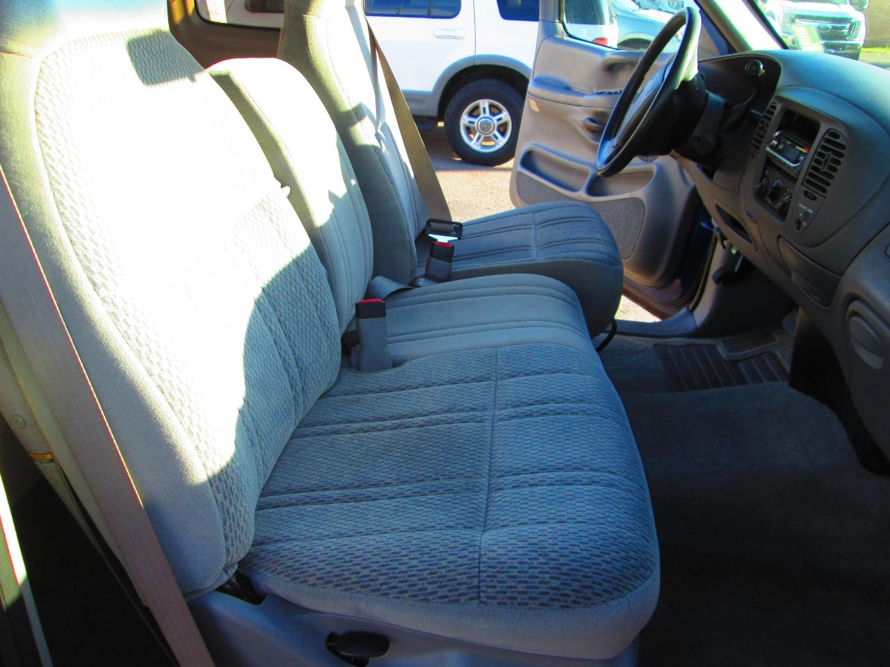 Ford F-150 Supercab 139" 1997