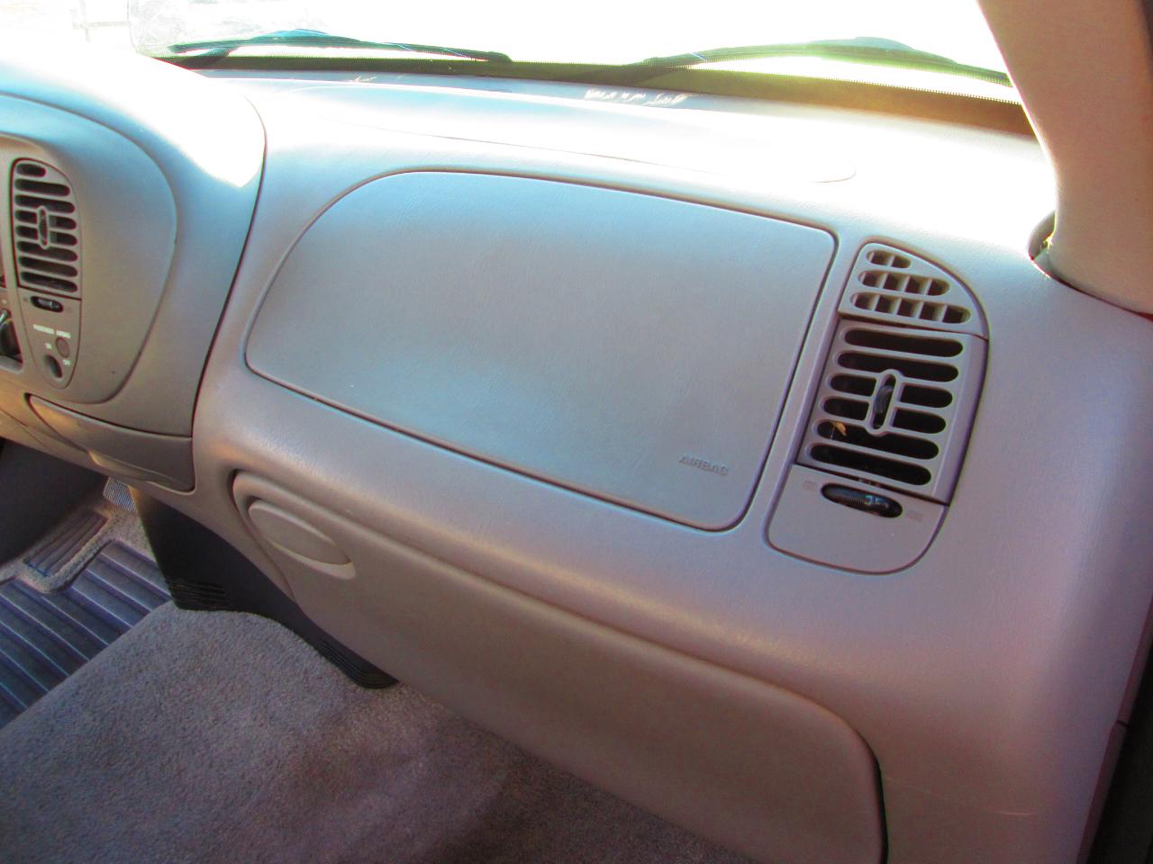 Ford F-150 Supercab 139" 1997