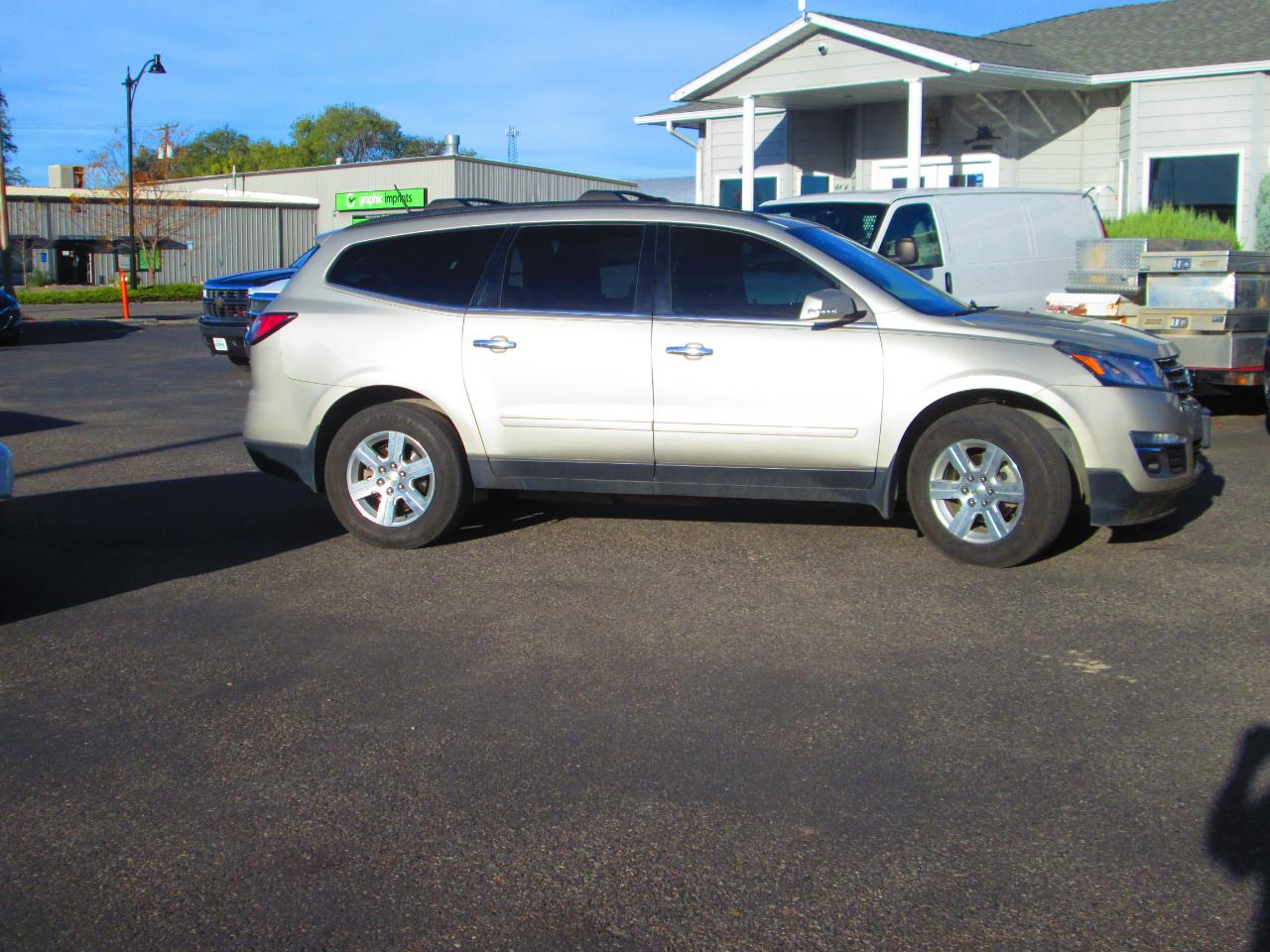 Chevrolet Traverse AWD 4dr LT w/2LT 2016