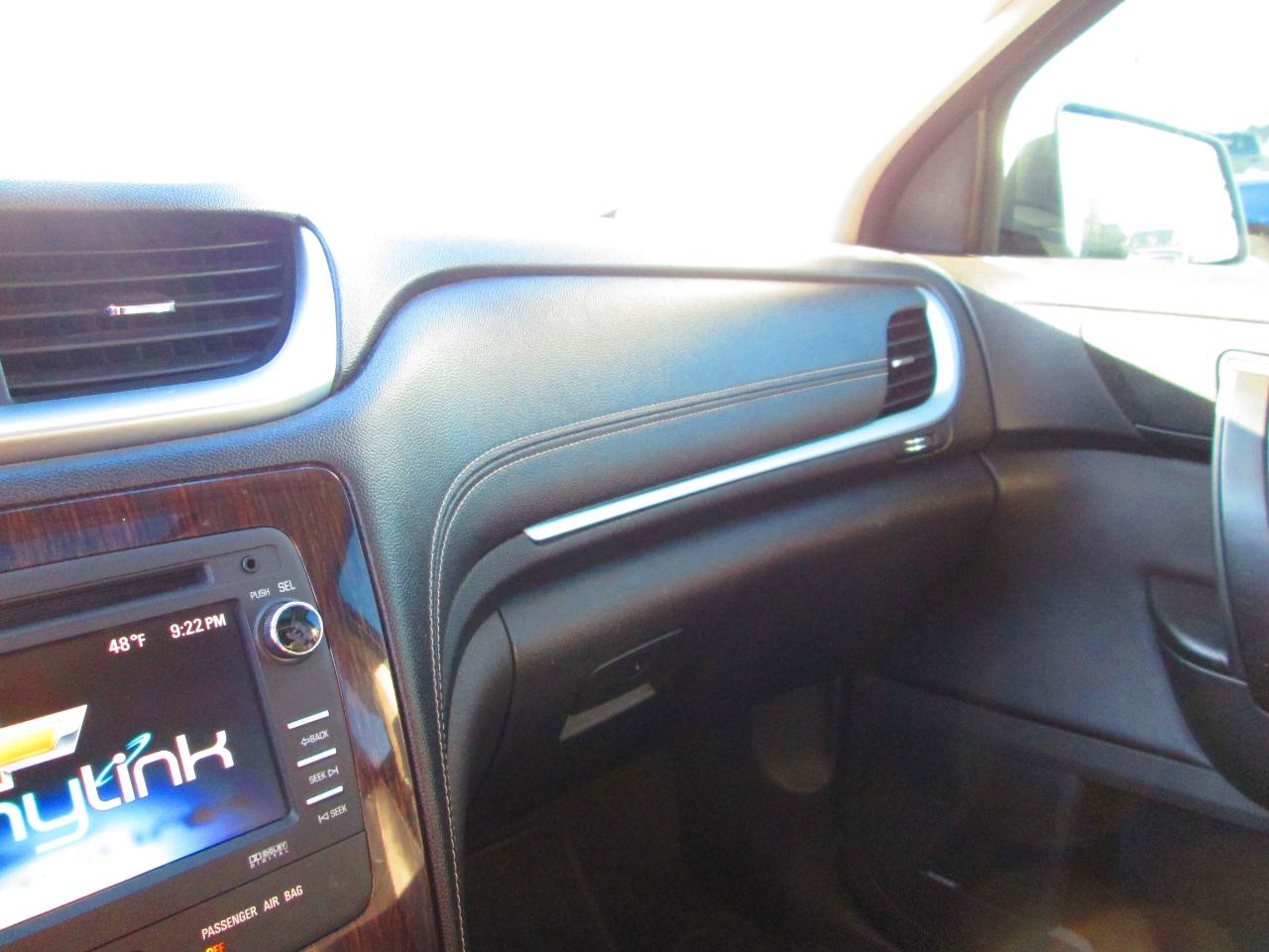 Chevrolet Traverse AWD 4dr LT w/2LT 2016