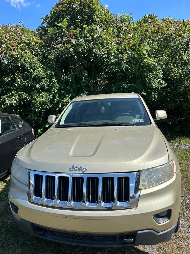 Jeep Grand Cherokee Laredo 4WD 2011