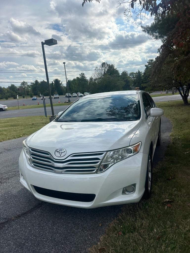 Toyota Venza LE I4 AWD 2012