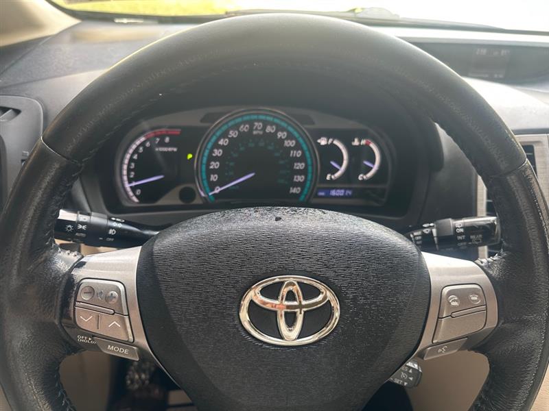 Toyota Venza LE I4 AWD 2012